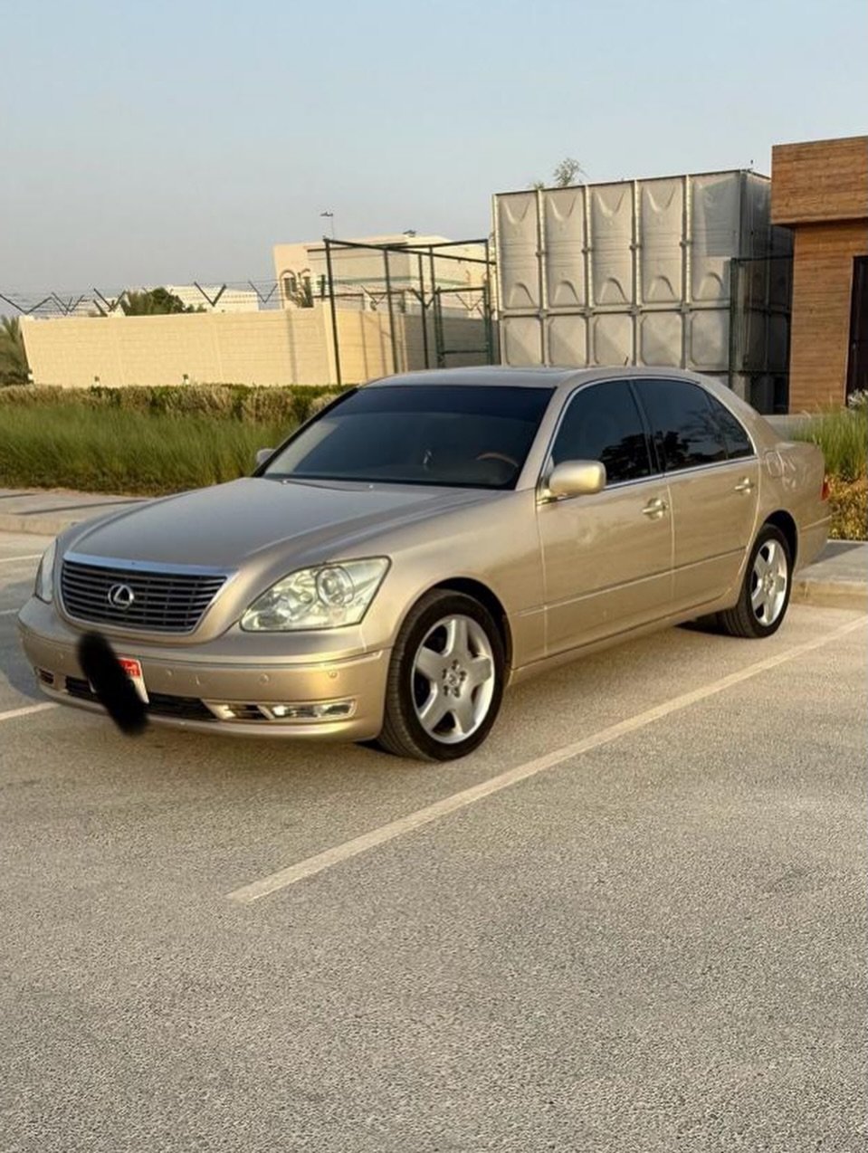 Lexus LS 460 2004 золотой (LS430)