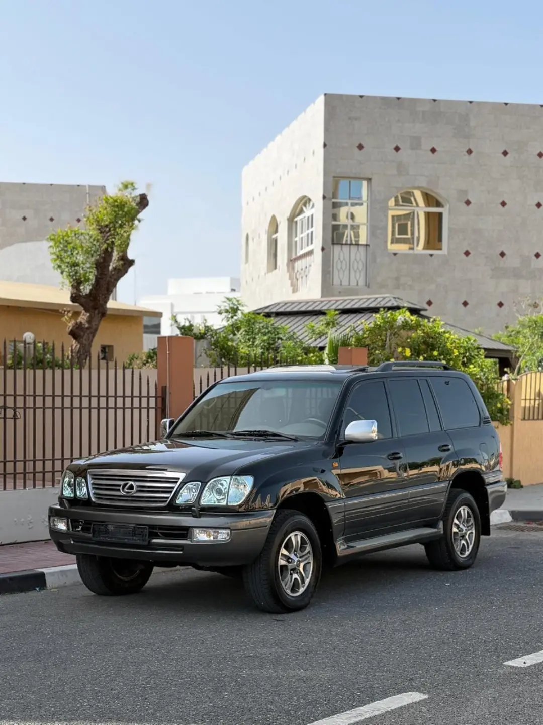 Lexus LX 470 2003 GCC equipado completo — Dubái, EAU Lexus LX 470 2003 GCC equipado completo — Dubái, EAU
