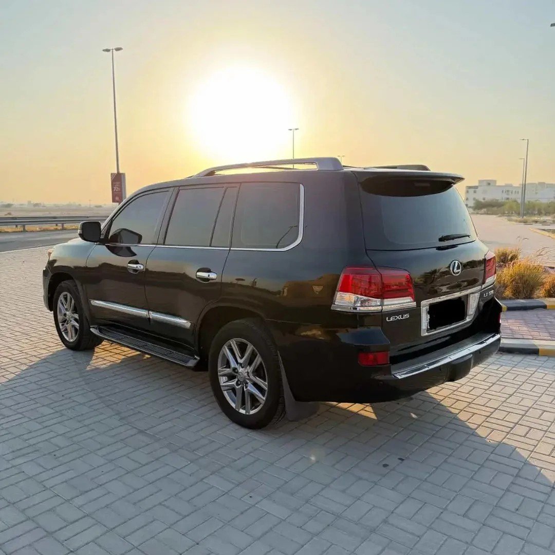 لكزس LX 570 2013 وارد الفطيم خليجي — دبي, الإمارات