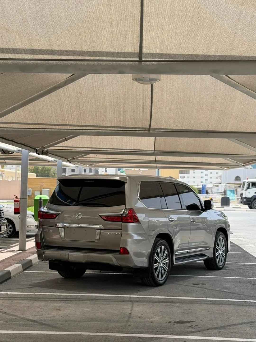 Lexus LX 570 2017 (GCC) equipamiento completo — Dubái, EAU Lexus LX 570 2017 (GCC) equipamiento completo — Dubái, EAU