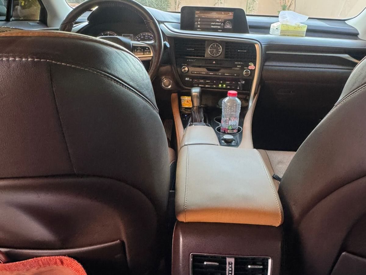 Lexus RX 350 2017, продажа — Дубай, ОАЭ Lexus RX 350 2017, продажа — отличное — Дубай, ОАЭ