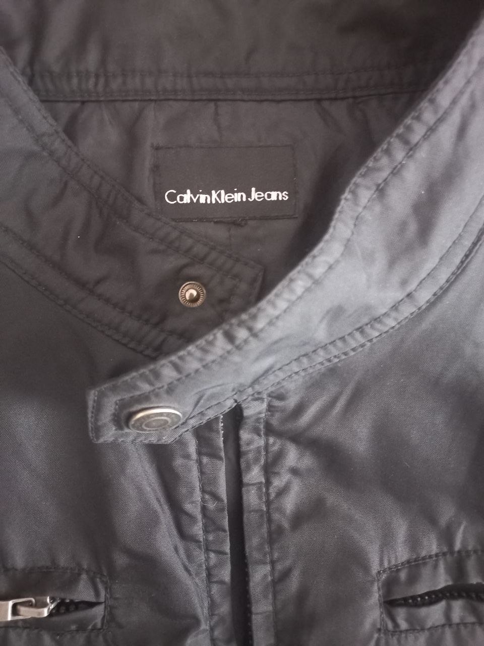 جاكيت خفيف من Calvin Klein باللون الأسود — باتومي, جورجيا جاكيت خفيف من Calvin Klein باللون الأسود — باتومي, جورجيا