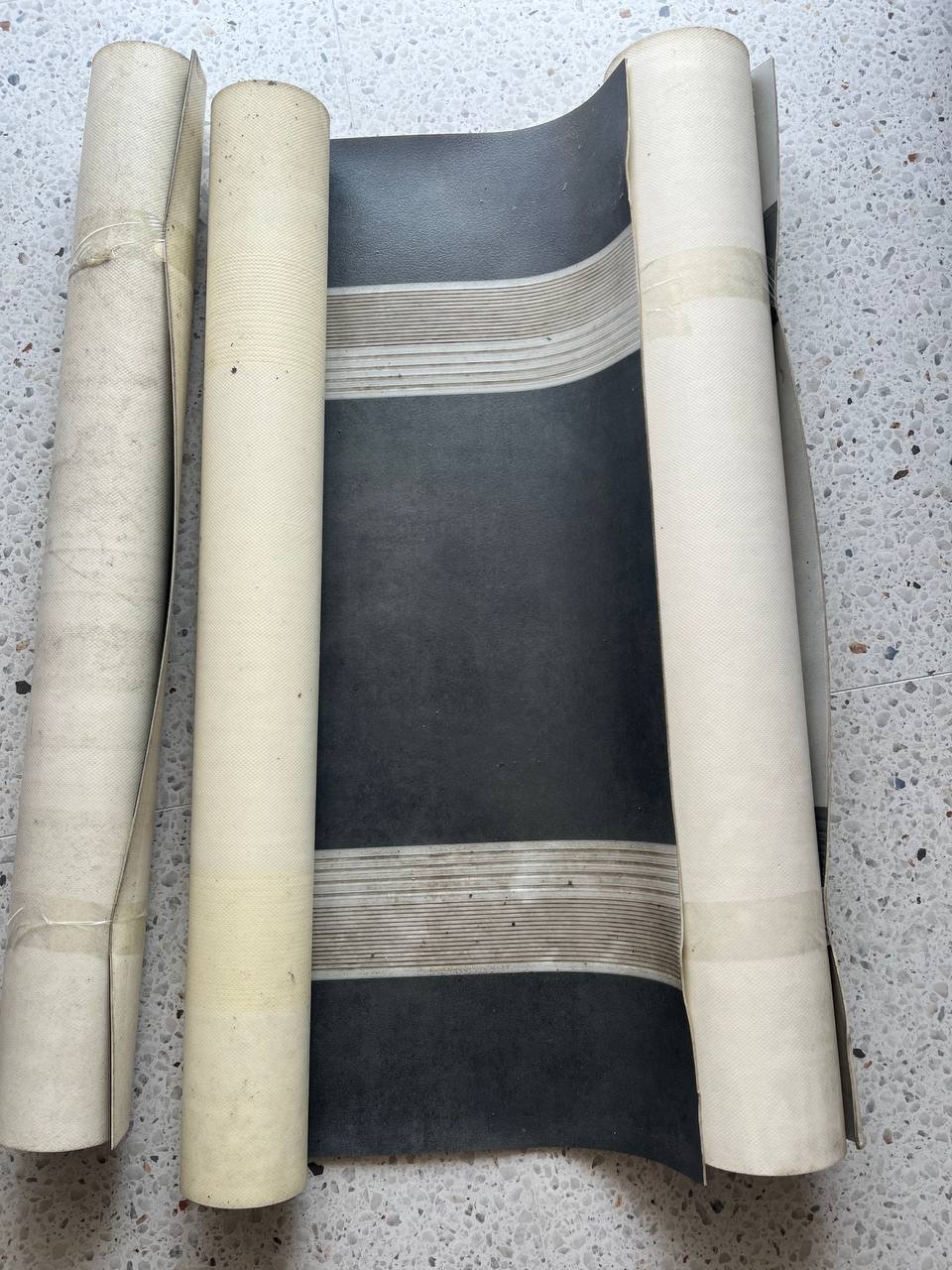 Linoleum rolls (3 pieces) for protecting laminate — Batumi, Georgia Linoleum rolls (3 pieces) for protecting laminate — used — Batumi, Georgia