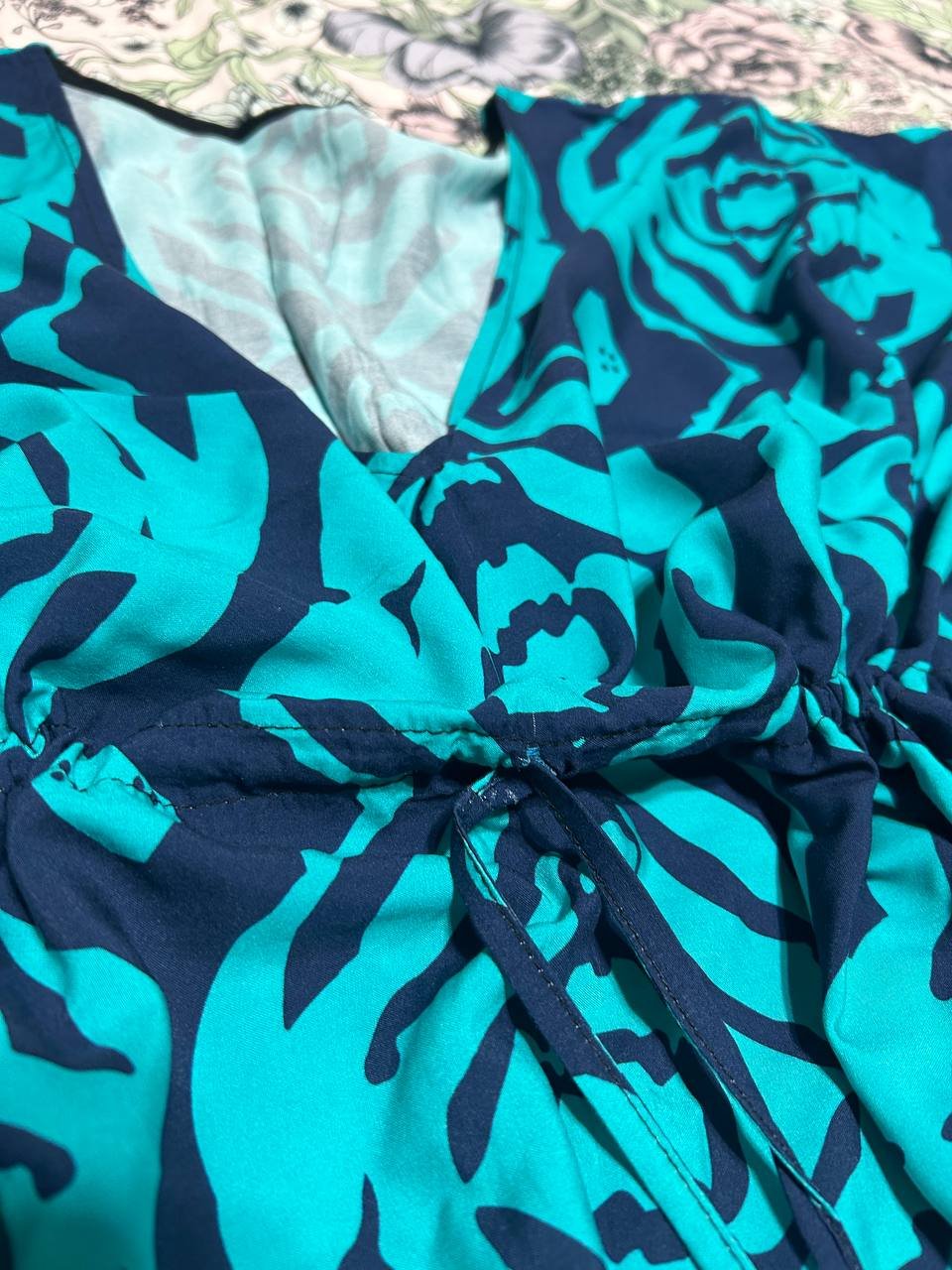 Loose-size kaftan made of cooling viscose — Dubai, UAE