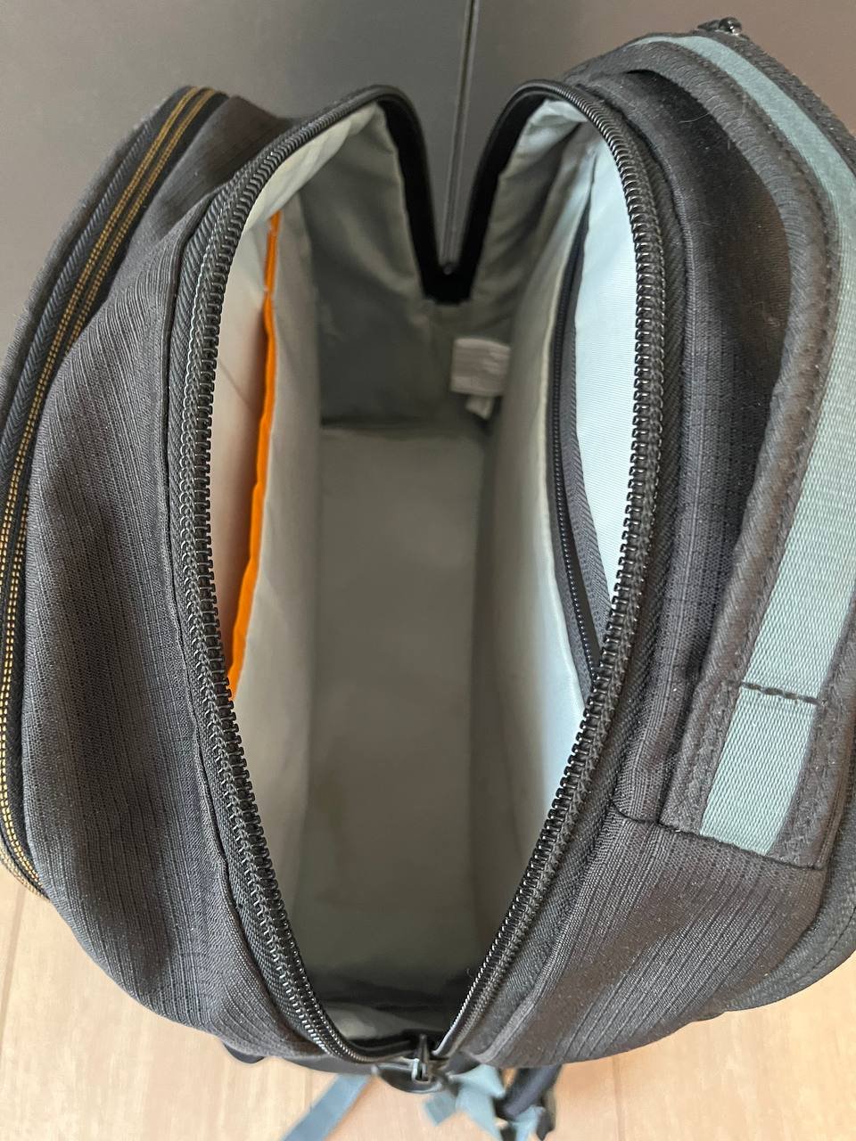 Фоторюкзак Lowepro Fastpack BP 250 AW III — Тбилиси, Грузия Фоторюкзак Lowepro Fastpack BP 250 AW III — Тбилиси, Грузия