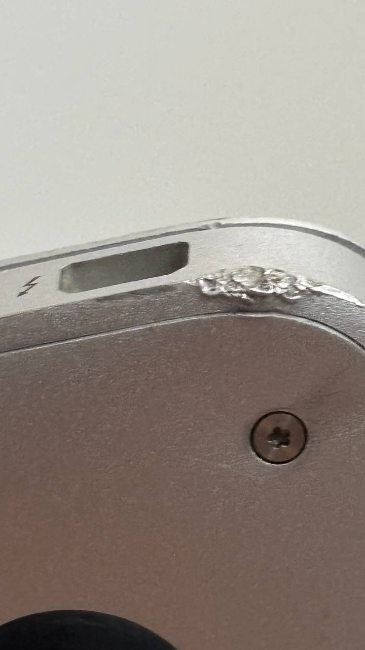 MacBook Air 13" 2017 para repuestos (problema de pantalla) — Belgrado, Serbia MacBook Air 13" 2017 para repuestos (problema de pantalla) — Belgrado, Serbia