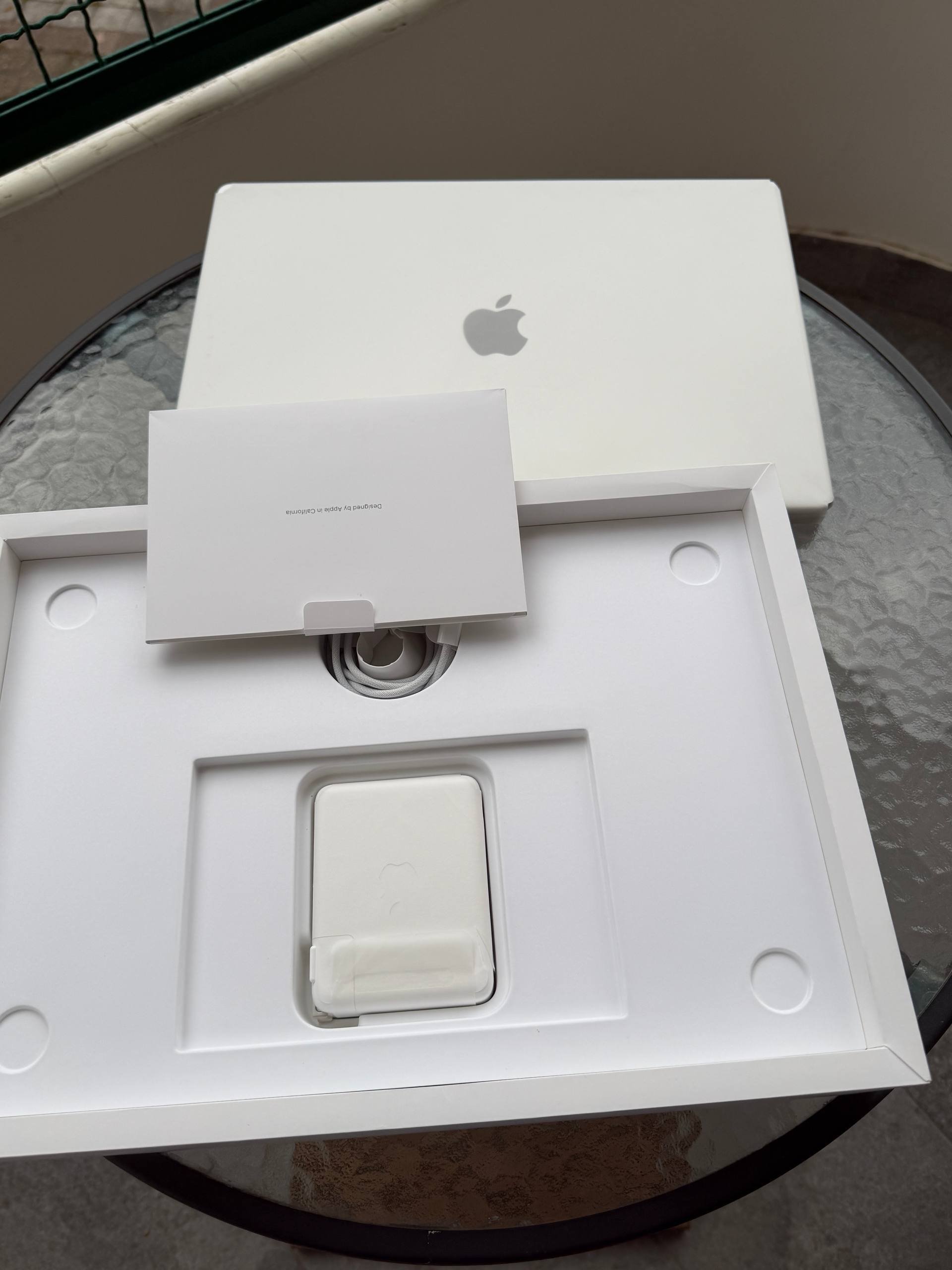 MacBook Pro 16 M5 48GB 1TB Plata (caja abierta) — nuevo — Belgrado, Serbia