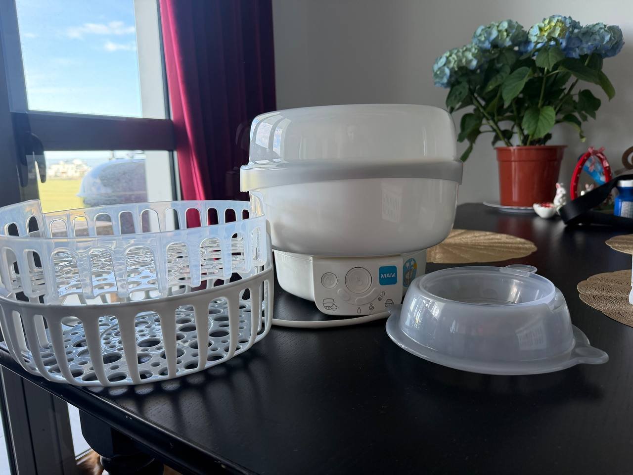 MAM 6-in-1 sterilizer in great condition — great — Limassol, Cyprus