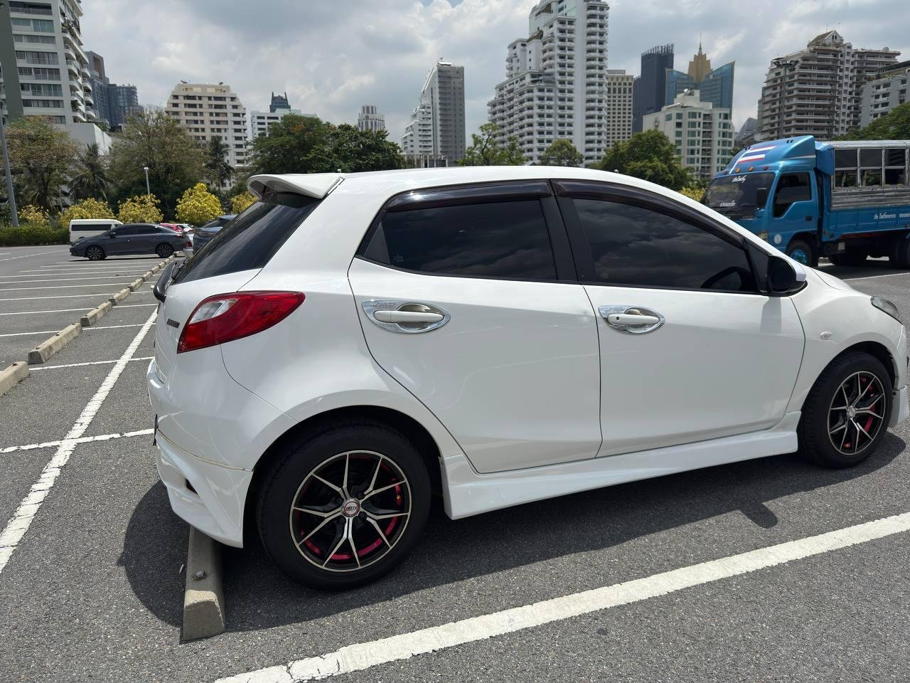 Mazda 2 2013 1.5 manual, 85000 km, CarPlay/Android Auto Mazda 2 2013 1.5 manual, 85000 km, CarPlay/Android Auto