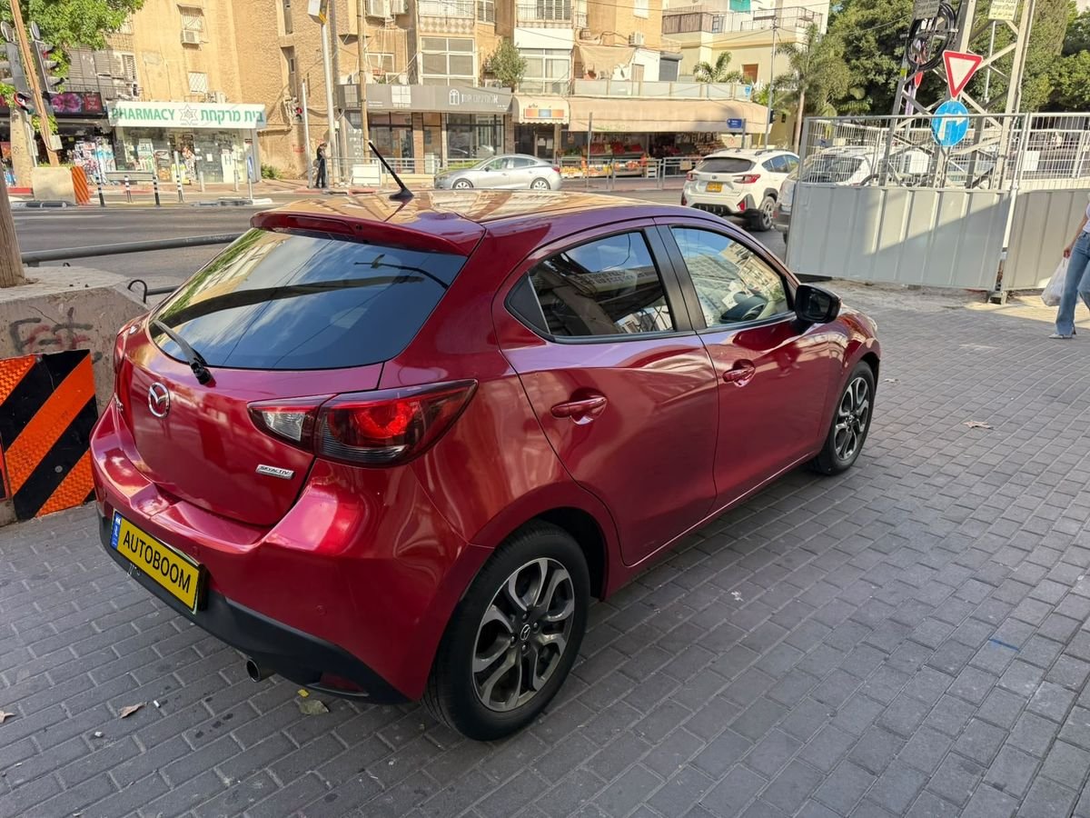 Mazda 2 2015 red Pure White automatic 1.5 — Rishon LeZion, Israel
