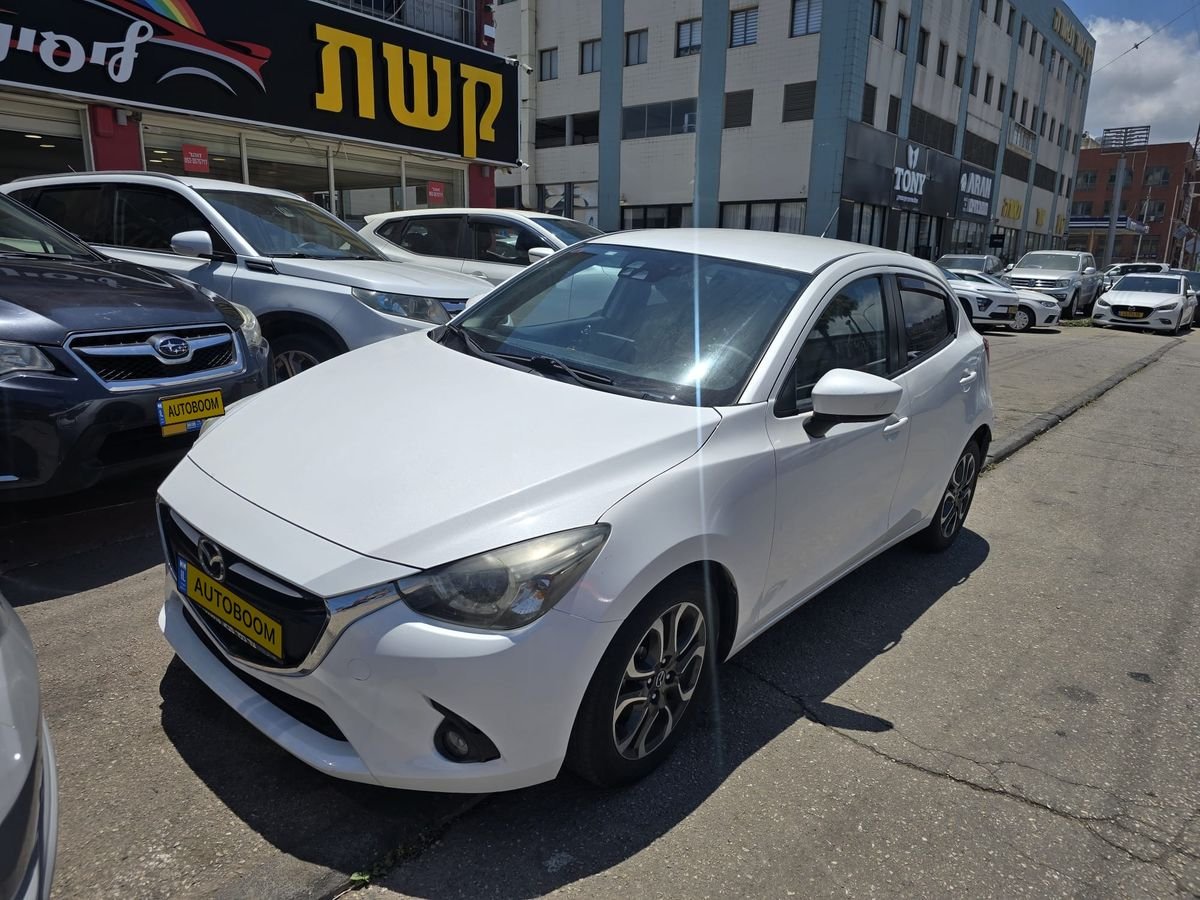Mazda 2 2016 Pure White automatic 1.5 petrol — Tel Aviv, Israel