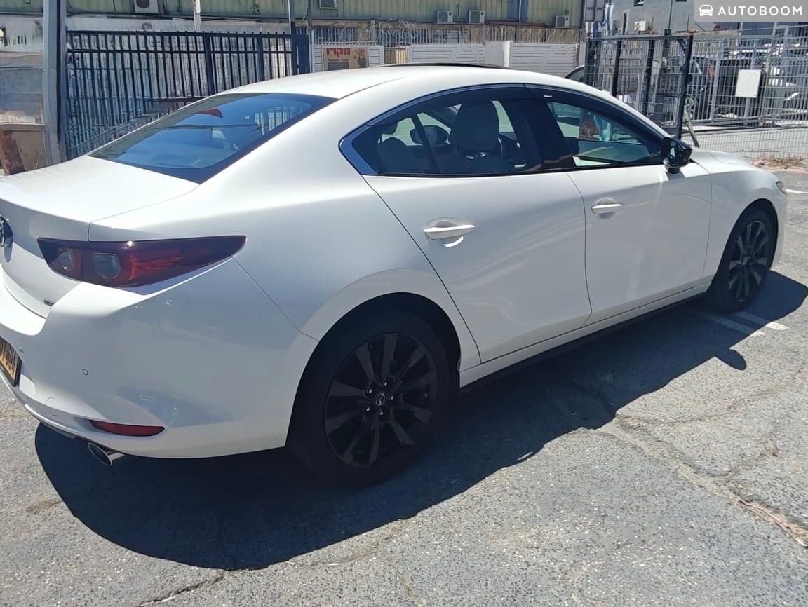 Mazda 3 Premium 2025 white automatic 2.5 petrol — Rishon LeZion, Israel