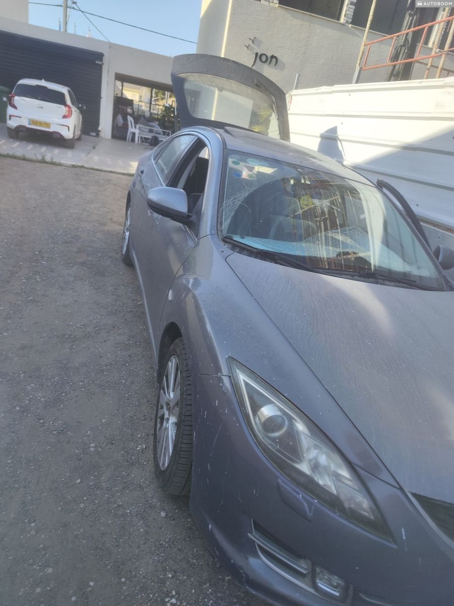 Mazda 6 2010 Premium 2.5 automatic 170 hp liftback sunroof leather 233000 km Kadima-Zoran — Tel Aviv, Israel