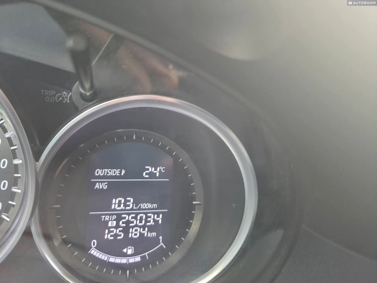 Mazda CX-5 2015 white Executive, automatic — Tel Aviv, Israel