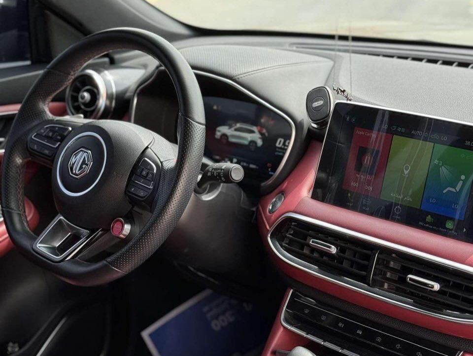 MG HS 2023 черный, панорама, 360 камера, Apple CarPlay — Дубай, ОАЭ MG HS 2023 черный, панорама, 360 камера, Apple CarPlay — Дубай, ОАЭ