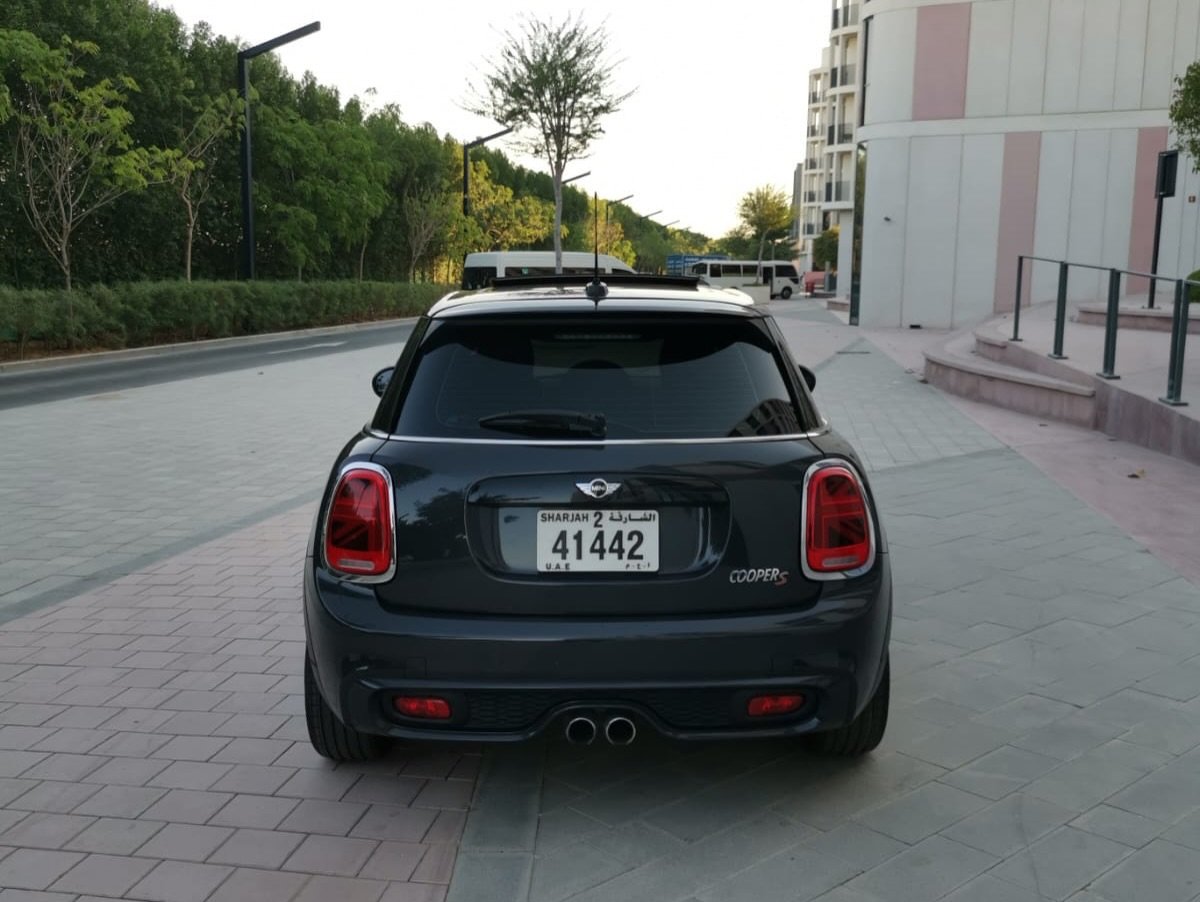 Mini Cooper S 2015 110k км US Specs — Дубай, ОАЭ Mini Cooper S 2015 110k км US Specs — fully serviced — Дубай, ОАЭ