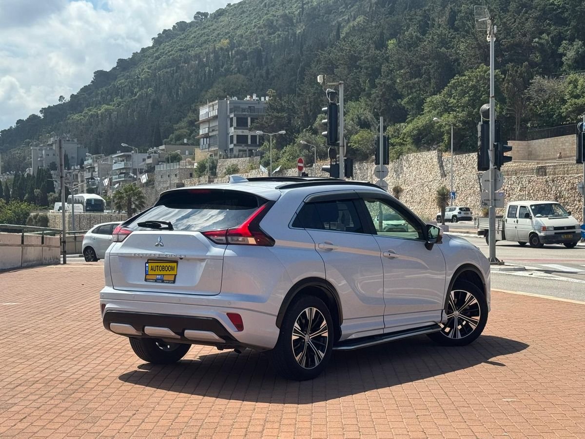 Mitsubishi Eclipse Cross 2023 Premium CVT gasoline 1.5 — Haifa, Israel