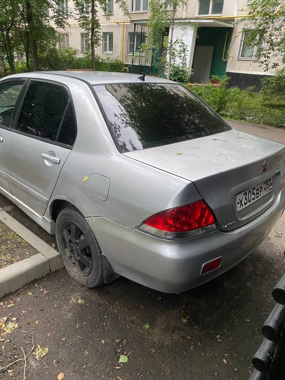Mitsubishi Lancer 2004 running, 135k — Moscow, Russia