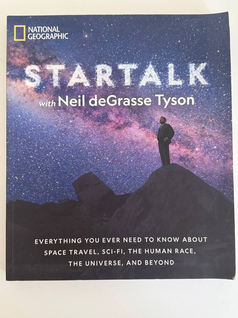 كتاب National Geographic Startalk مع نيل ديغراس تايسون — مستعمل أو غير معروف — دبي, الإمارات