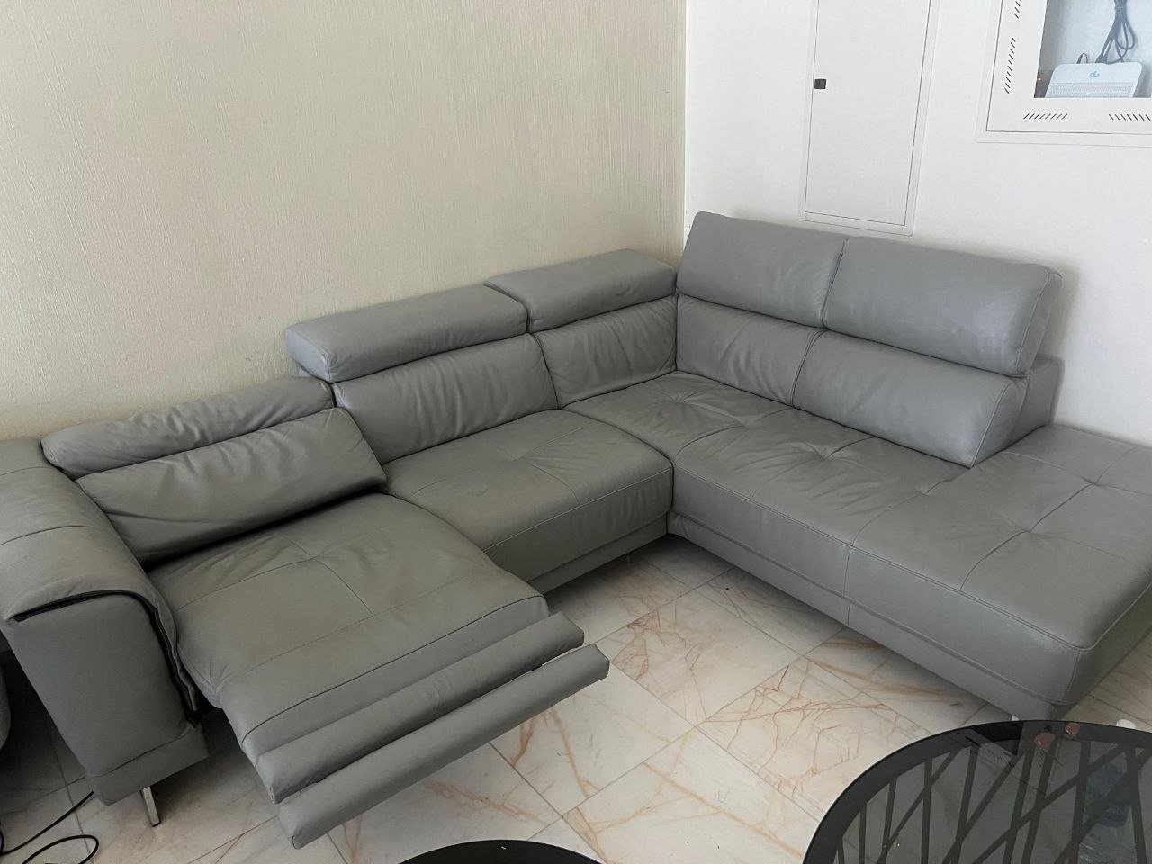 Natuzzi corner sofa (reclining, servo motor) — Dubai, UAE
