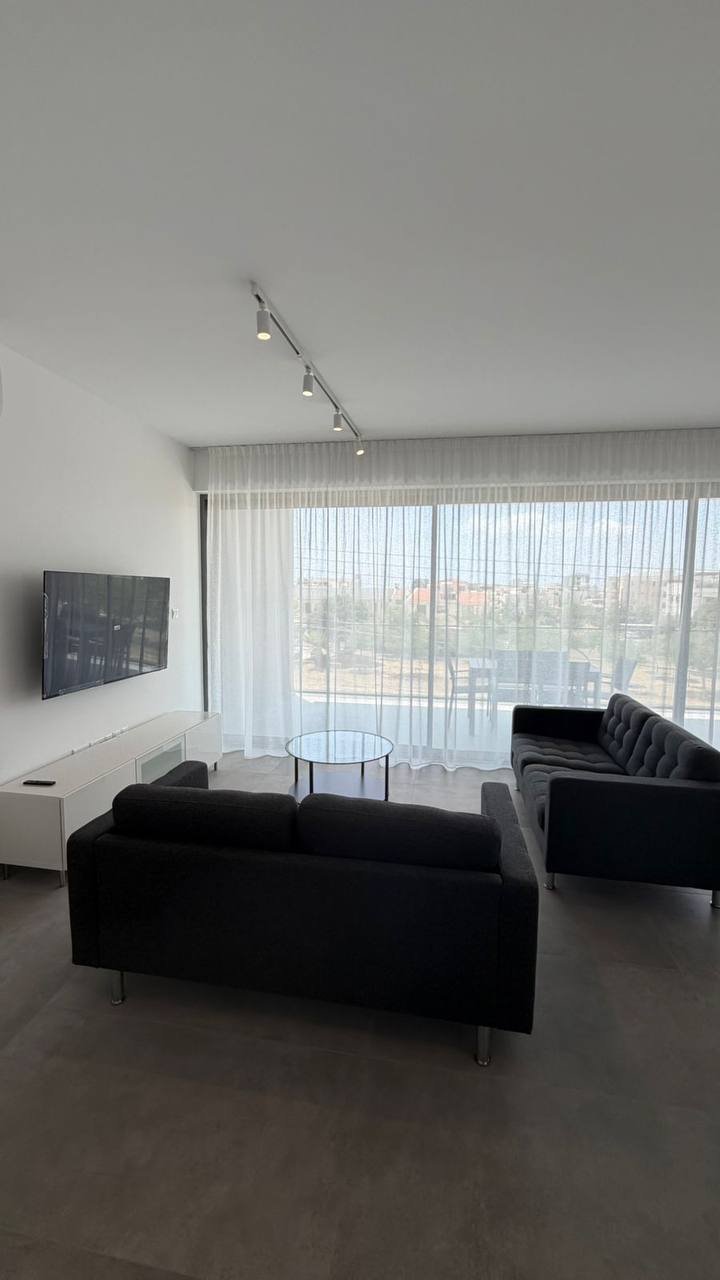 Apartamento nuevo 2 dormitorios, 2 baños, 2000 EUR + depósito — Limasol, Chipre Apartamento nuevo 2 dormitorios, 2 baños, 2000 EUR + depósito — Limasol, Chipre