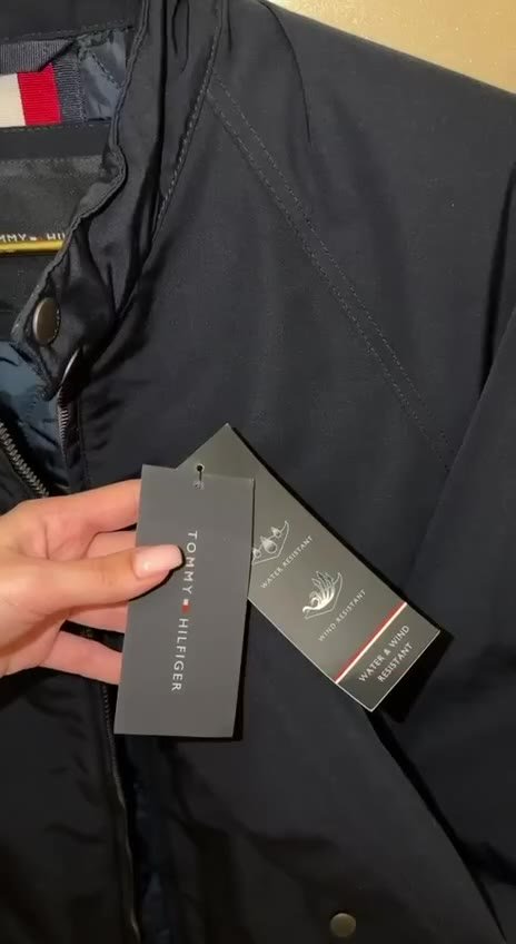 New Tommy Hilfiger waterproof jacket, size M — new — Batumi, Georgia