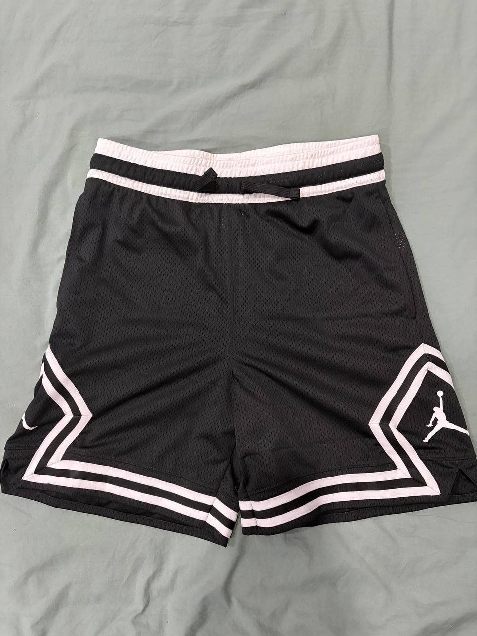 Nike Jordan shorts, size L, original — new — Nha Trang, Vietnam