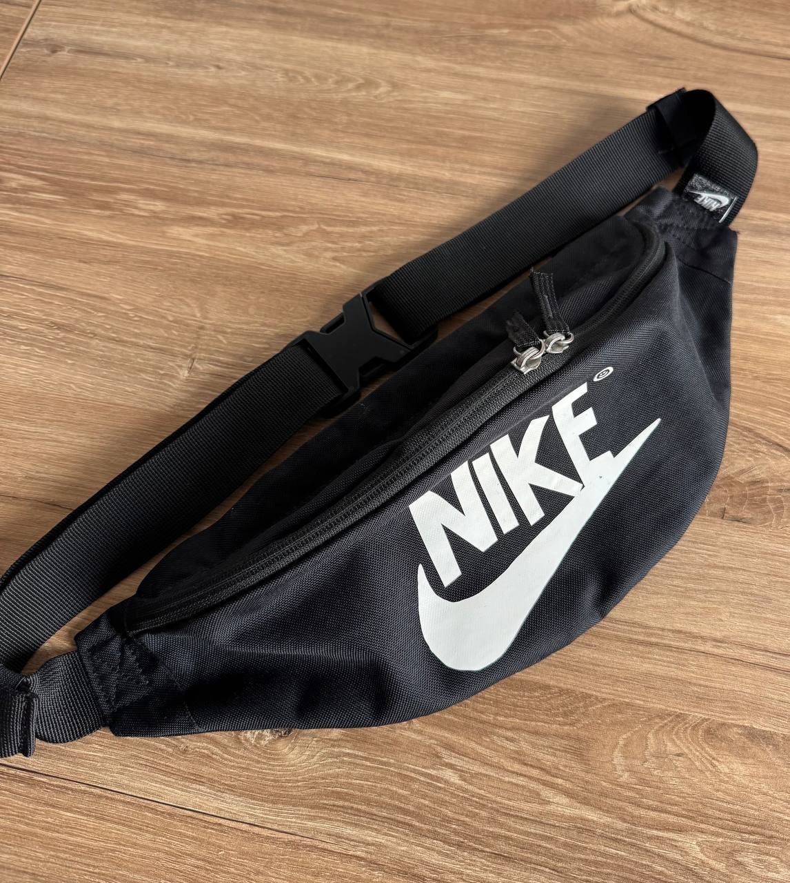 حقيبة خصر Nike أصلية — ممتاز — نوفي ساد, صربيا