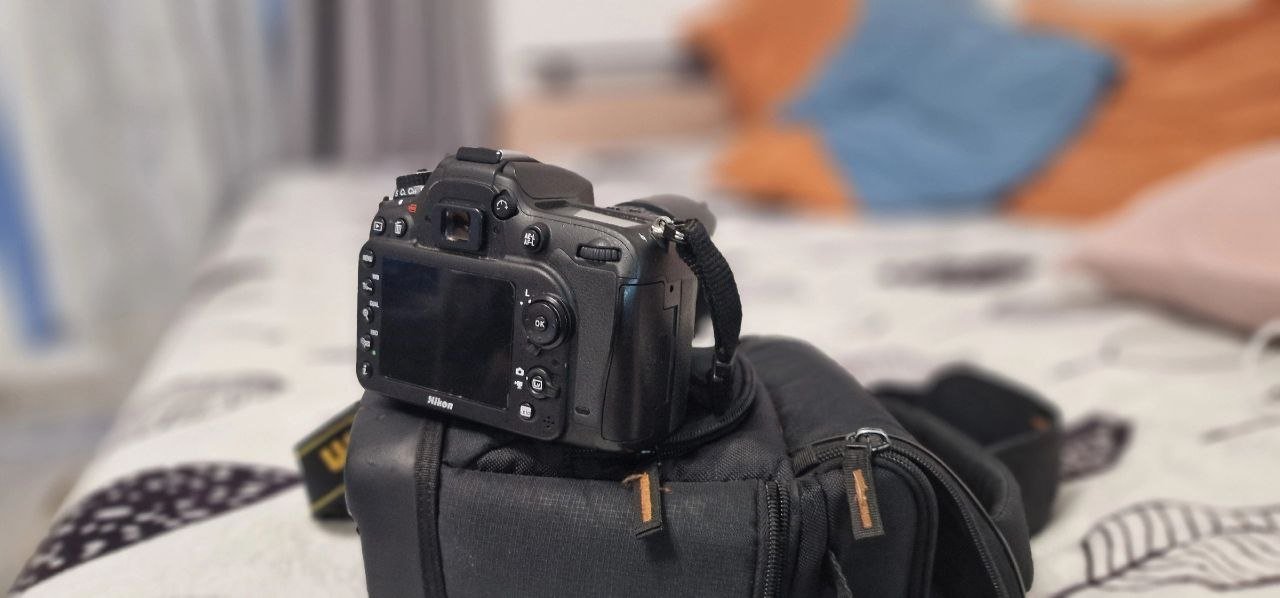 كاميرا Nikon D7100 مع عدسة 18-105 — مستعمل — سانت بطرسبرغ, روسيا
