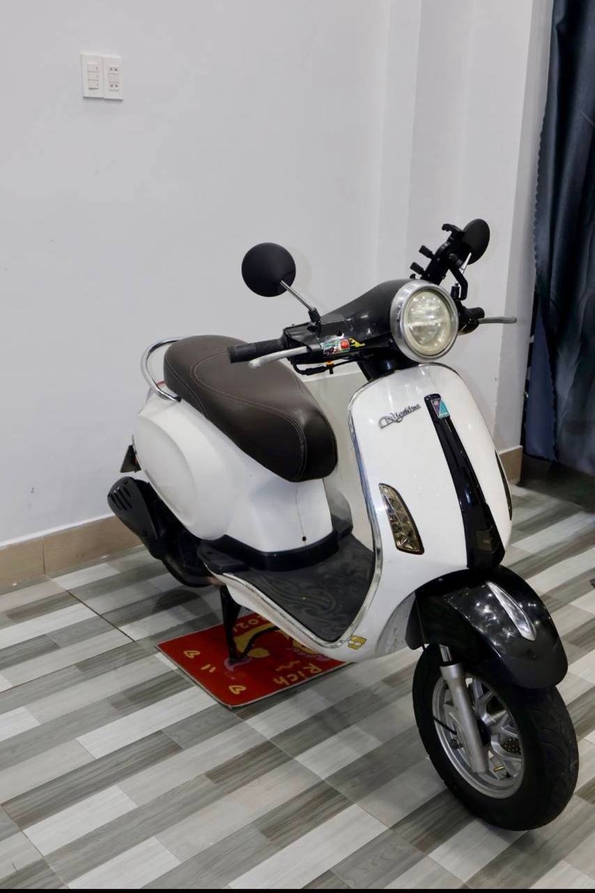 NIOSHIMA NIO 50cc 2022 blanco — Nha Trang, Vietnam