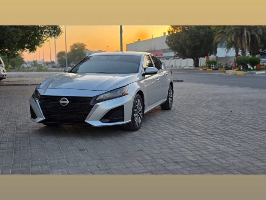 نيسان ألتيما 2023 SV فضي، 53,000 درهم — دبي, الإمارات
