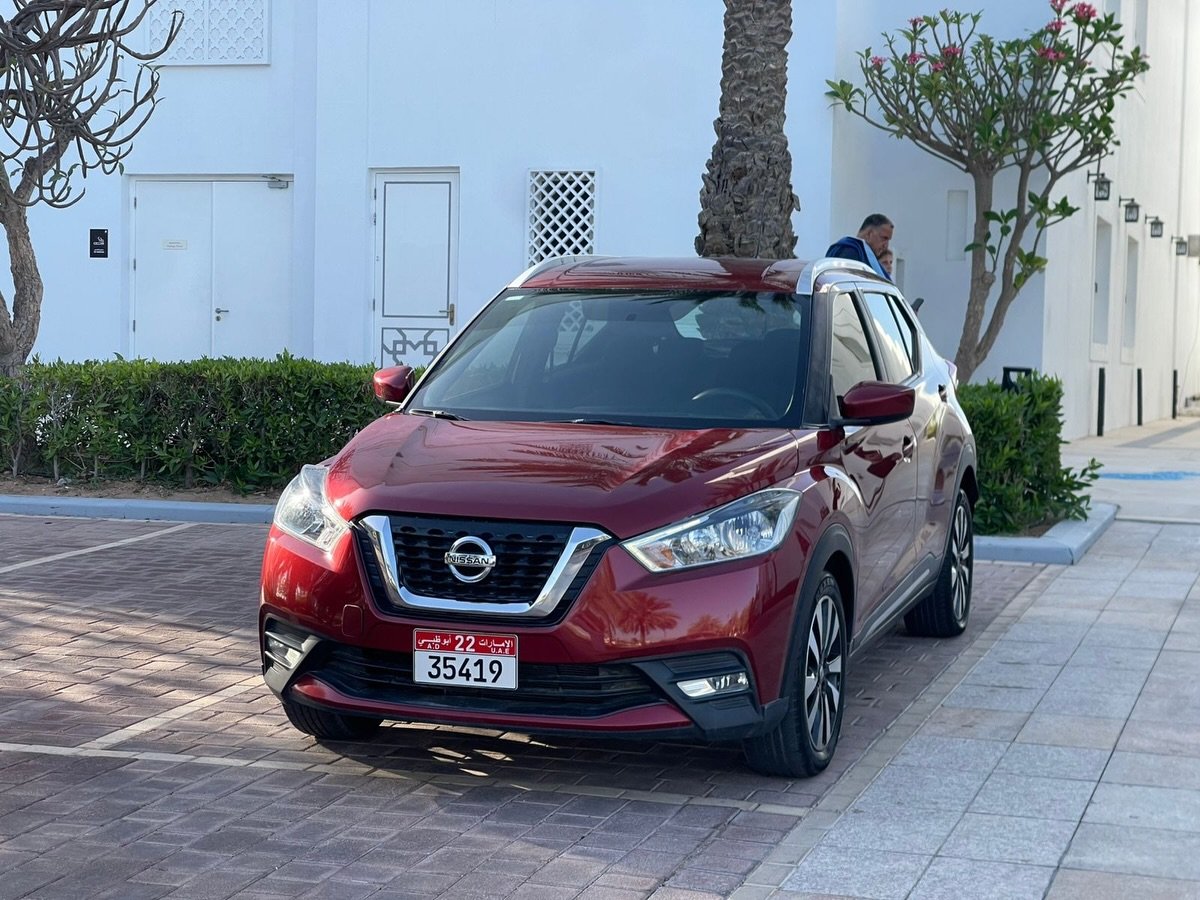 Nissan Kicks 2018 rojo (GCC) — Dubái, EAU