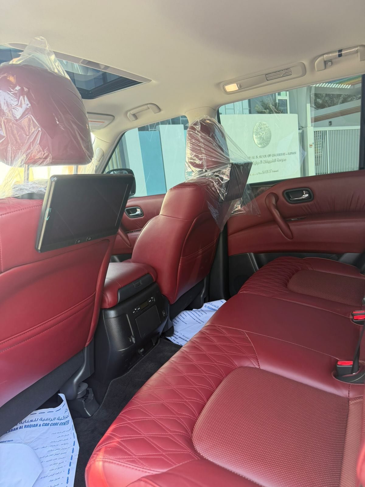 Nissan Pathfinder 2024, 8-ступ. автомат, пробег 67 тыс. км — Дубай, ОАЭ