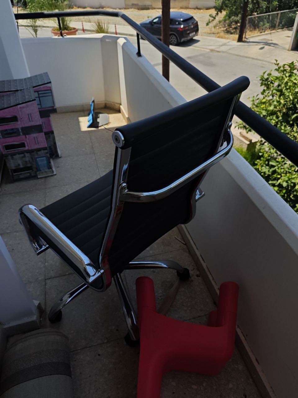 Silla de oficina con respaldo ajustable. Recogida. Limassol Germasogeia. 30 euros — Limasol, Chipre