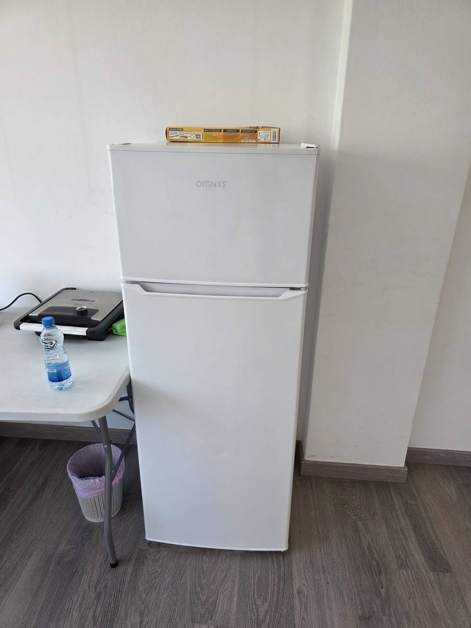 Refrigerador Omniys 180€ Limassol — usado — Limasol, Chipre