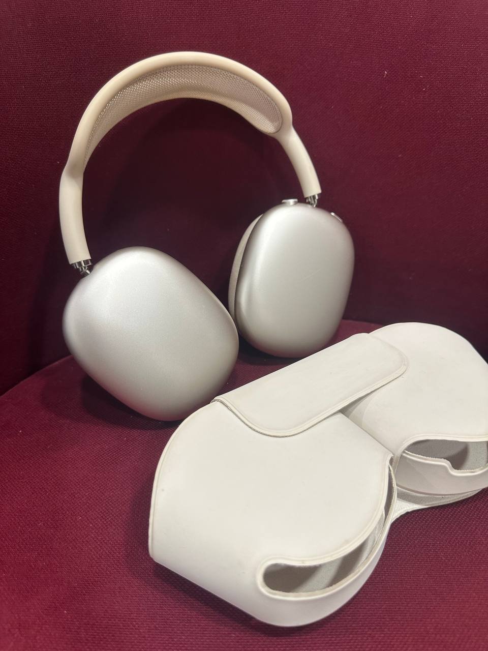 Оригинальные AirPods Max, белые — Батуми, Грузия Оригинальные AirPods Max, белые — Б/у или неизвестно — Батуми, Грузия