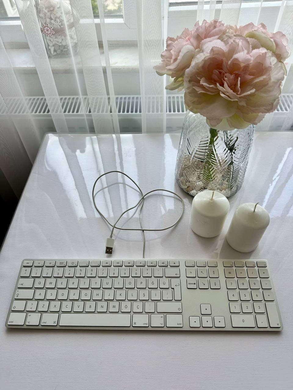 Original Apple wired keyboard (Turkish layout) — very good — Antalya, Turkey