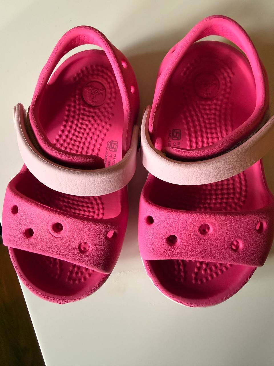 صندل Crocs أصلي، المقاس C5 (12-18 شهرًا) — تبليسي, جورجيا صندل Crocs أصلي، المقاس C5 (12-18 شهرًا) — تبليسي, جورجيا
