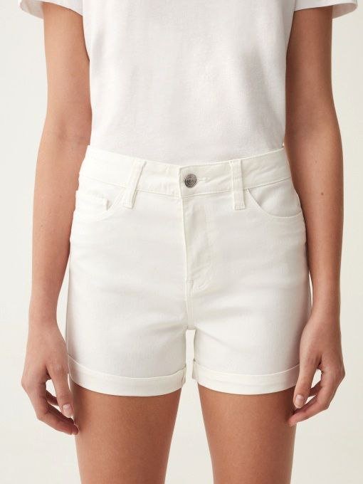 OVS shorts white, size S — Belgrade, Serbia OVS shorts white, size S — Belgrade, Serbia