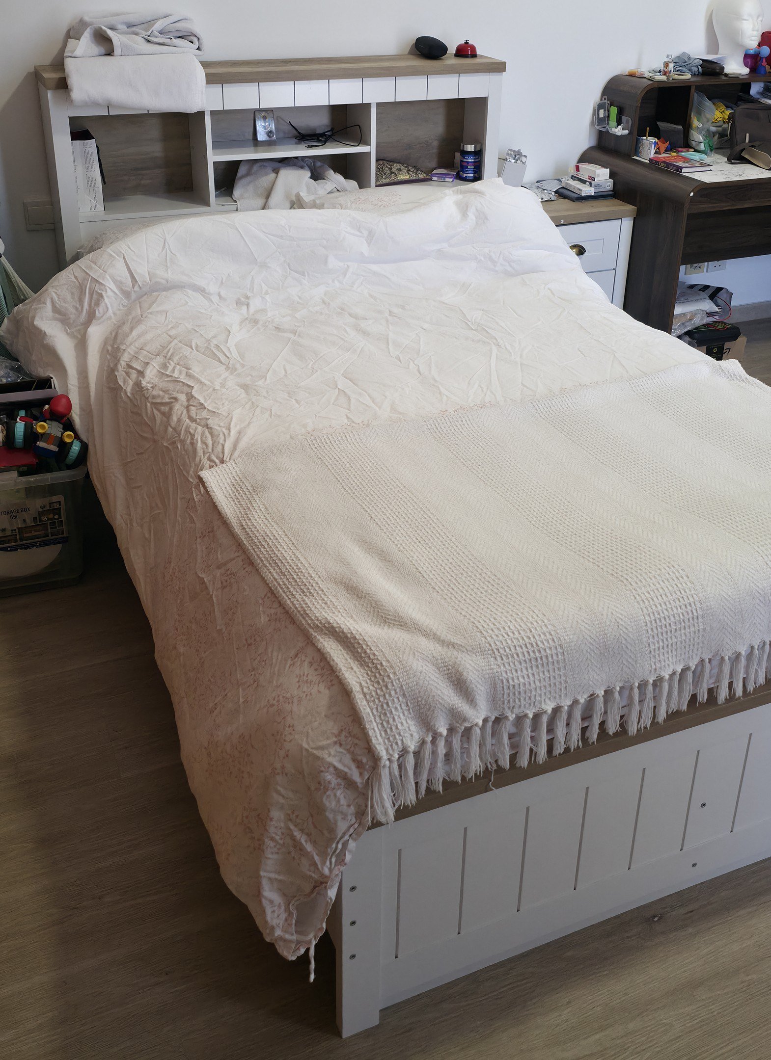 Pan Home bed 120x200 with bedside table and dresser, USB — Dubai, UAE
