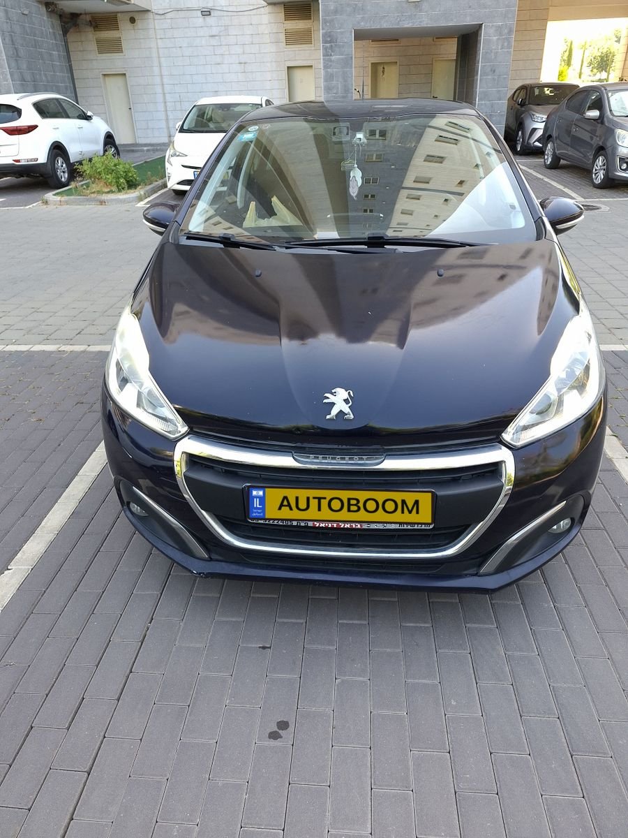 Peugeot 208 2016 Active Pro, automatic, 1.2 petrol (AUTOBOOM) — — — Tel Aviv, Israel