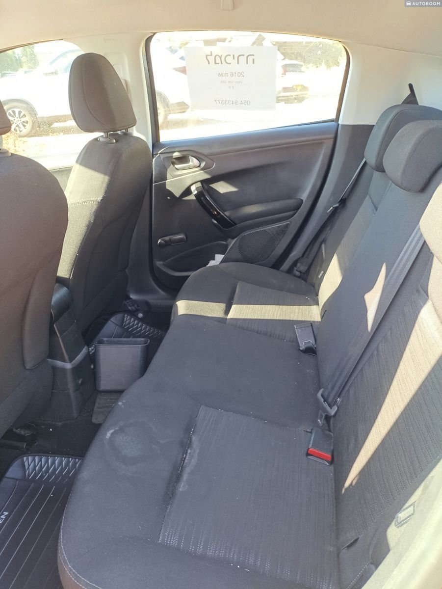 Peugeot 208 2016 gray automatic Access — Tel Aviv, Israel