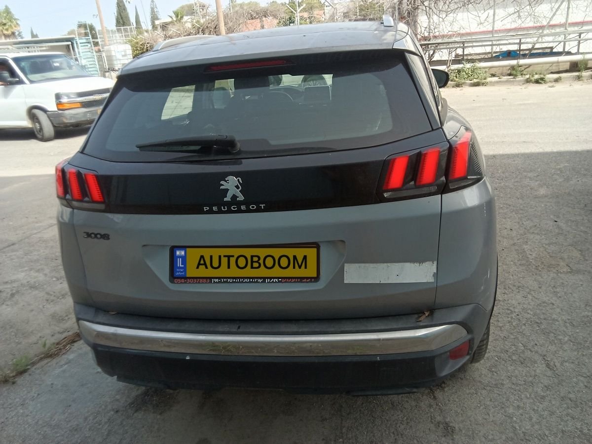 Peugeot 3008 2017 Active automatic petrol grey — Tel Aviv, Israel