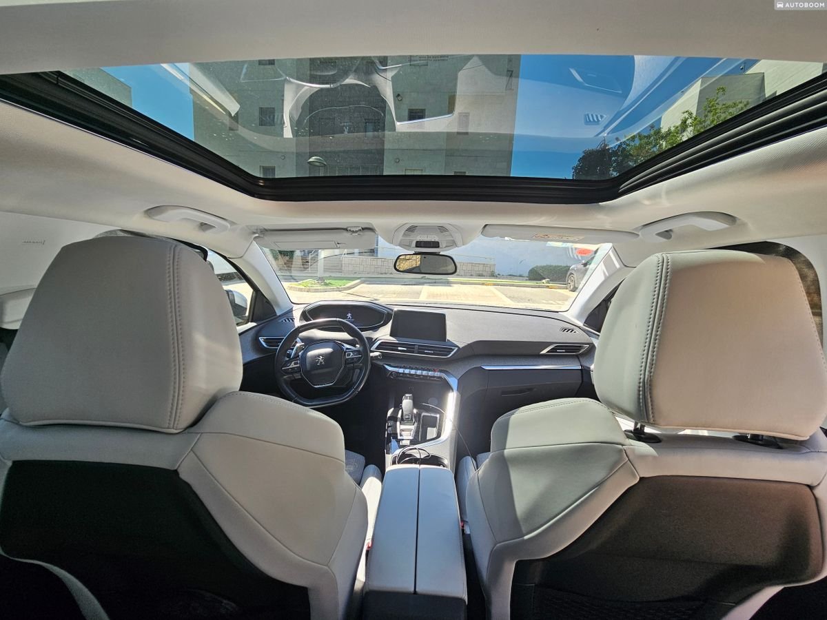 Peugeot 3008 Premium 2019 gray automatic — Tel Aviv, Israel