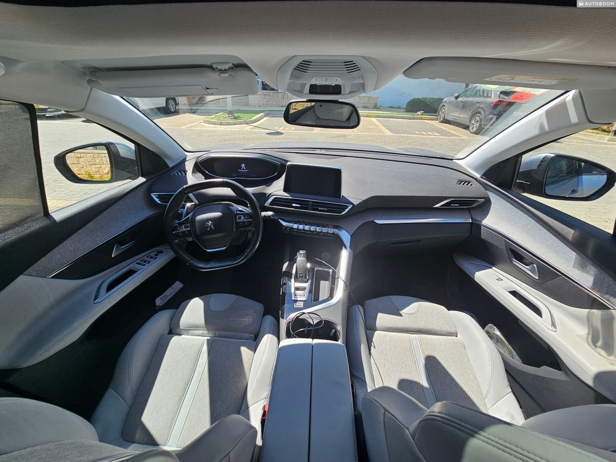 Peugeot 3008 Premium 2019 gray automatic — Tel Aviv, Israel