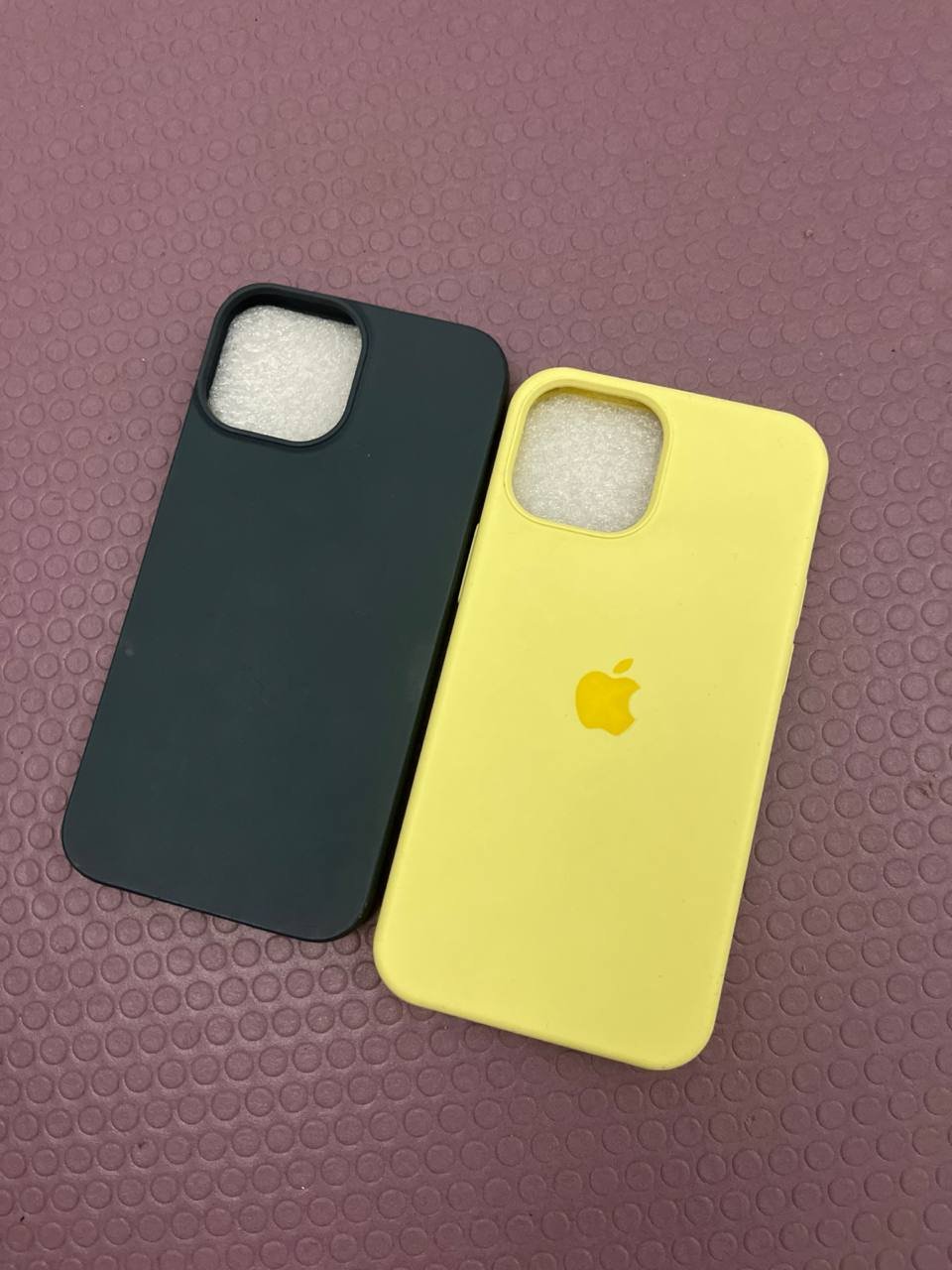 Phone cases for iPhone 13 mini (yellow and dark blue) — new — Batumi, Georgia