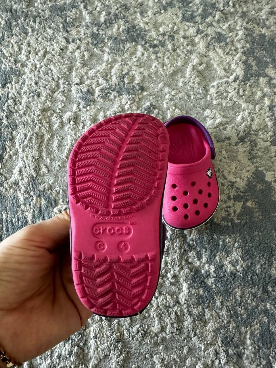 Pink Crocs size C4 — Dubai, UAE Pink Crocs size C4 — Dubai, UAE