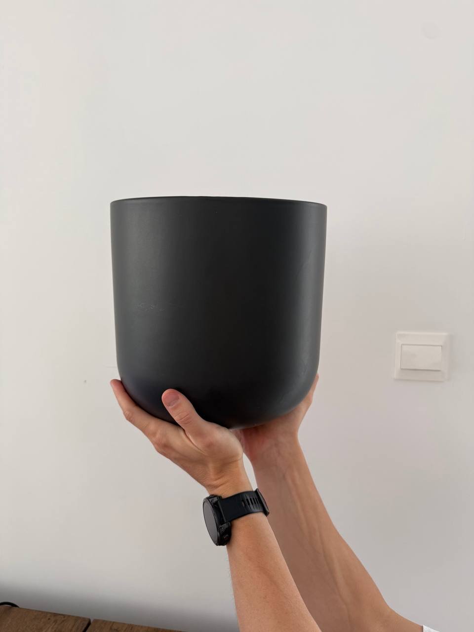 Maceta jarrón 5€ zona Laniteio Stadium en Limassol — Limasol, Chipre