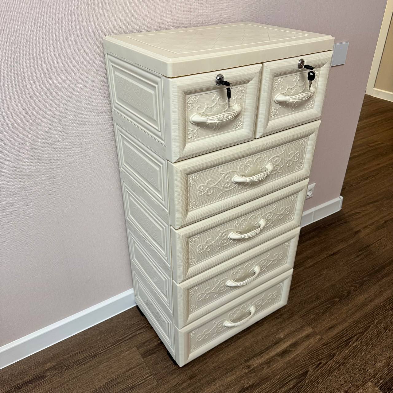 Plastic chest of drawers 1 m, 2000 RUB — Moscow, Russia Plastic chest of drawers 1 m, 2000 RUB — Moscow, Russia