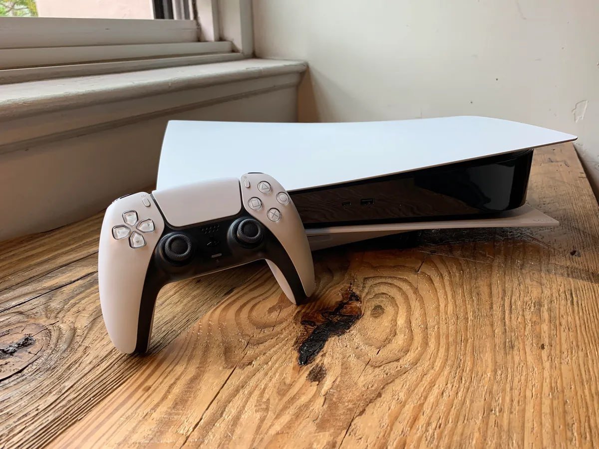 بلايستيشن 5 (PS5) — 1100 — مستعمل — باتومي, جورجيا